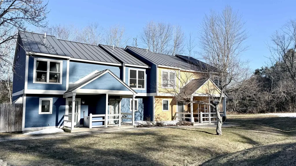 14 Turner Place Enfield NH 03748
