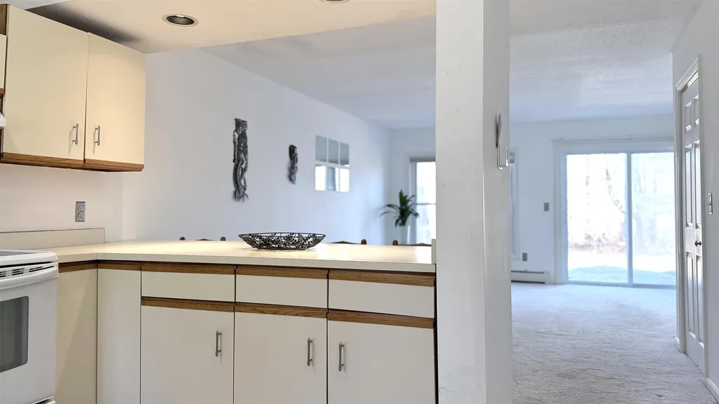 14 Turner Place Enfield NH 03748