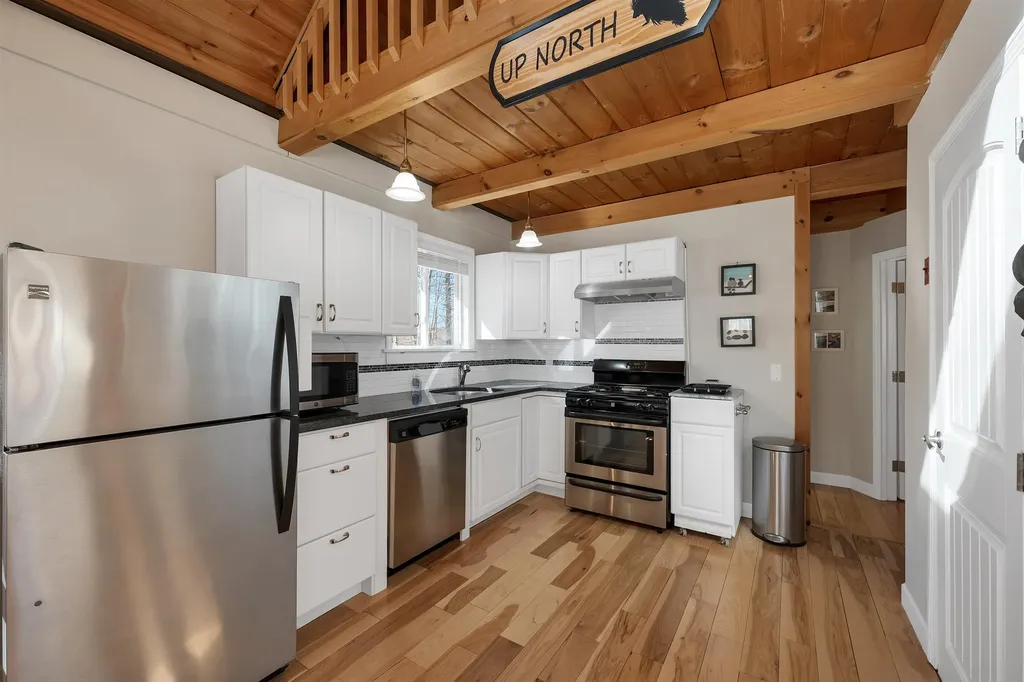 20 Alberg Road Tuftonboro NH 03816