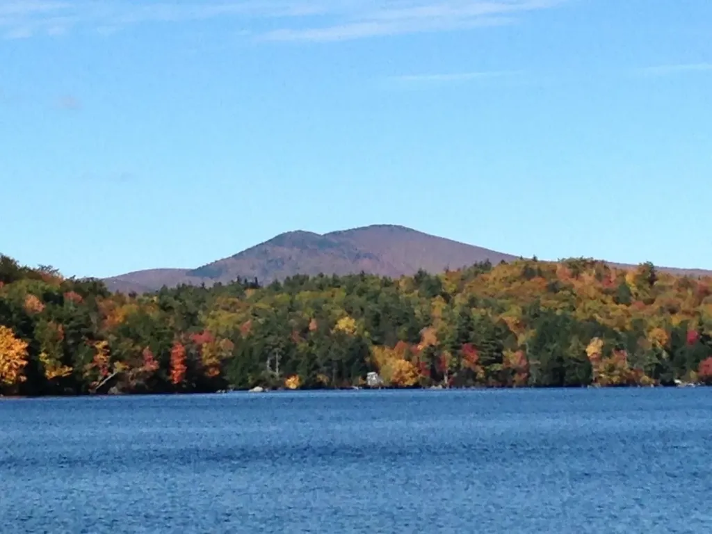 20 Alberg Road Tuftonboro NH 03816