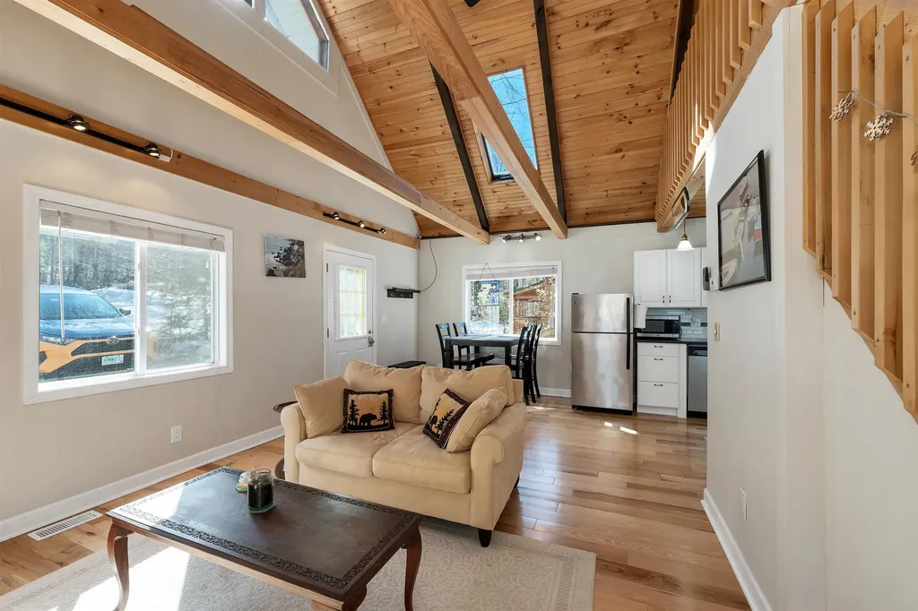 20 Alberg Road Tuftonboro NH 03816