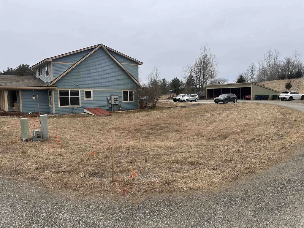 9 Common Way Charlotte VT 05445