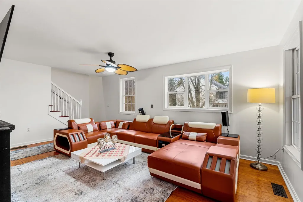 19 Whittemore Road Pembroke NH 03275-3130
