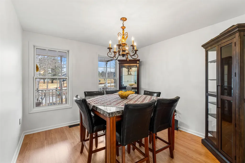 19 Whittemore Road Pembroke NH 03275-3130