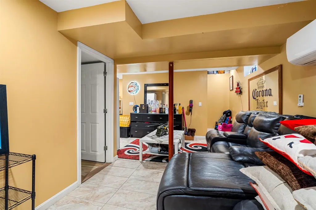 19 Whittemore Road Pembroke NH 03275-3130