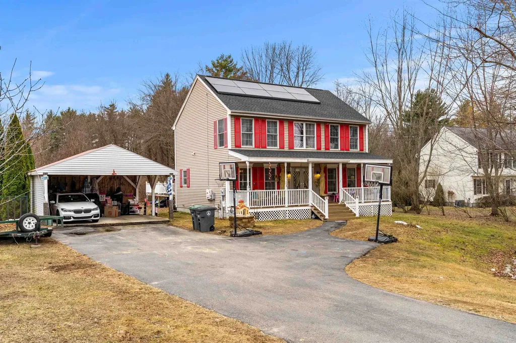 19 Whittemore Road Pembroke NH 03275-3130