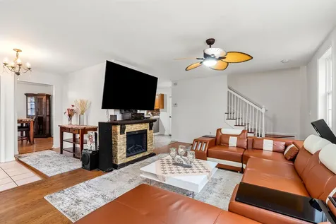 19 Whittemore Road Pembroke NH 03275-3130
