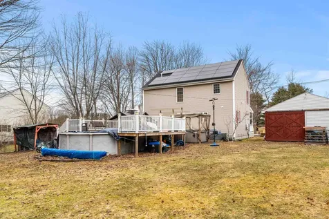 19 Whittemore Road Pembroke NH 03275-3130