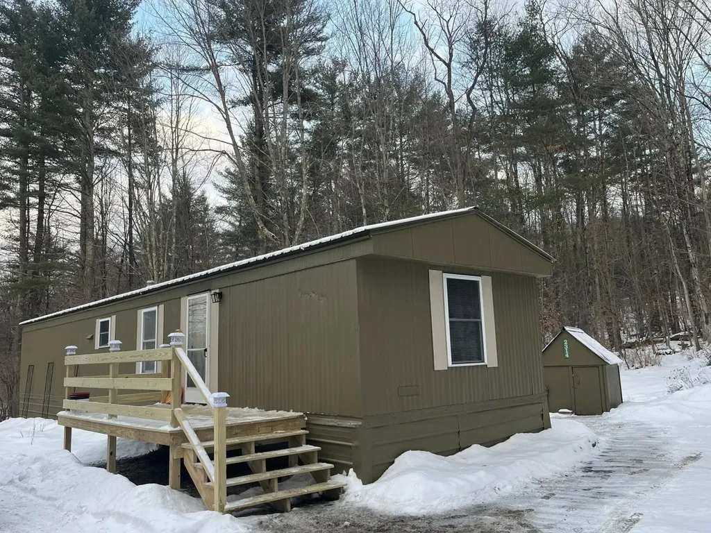 2314 East Street Clarendon VT 05759