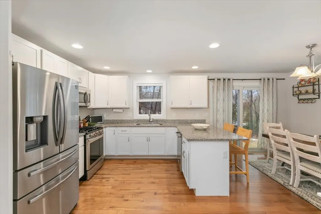 217 S Main Street Seabrook NH 03874