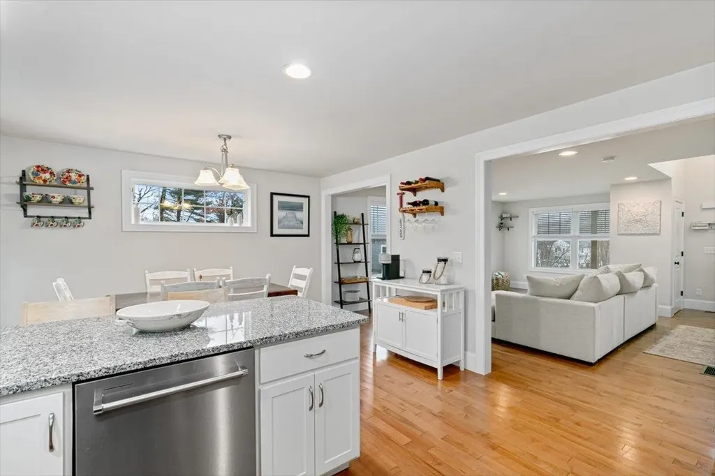 217 S Main Street Seabrook NH 03874