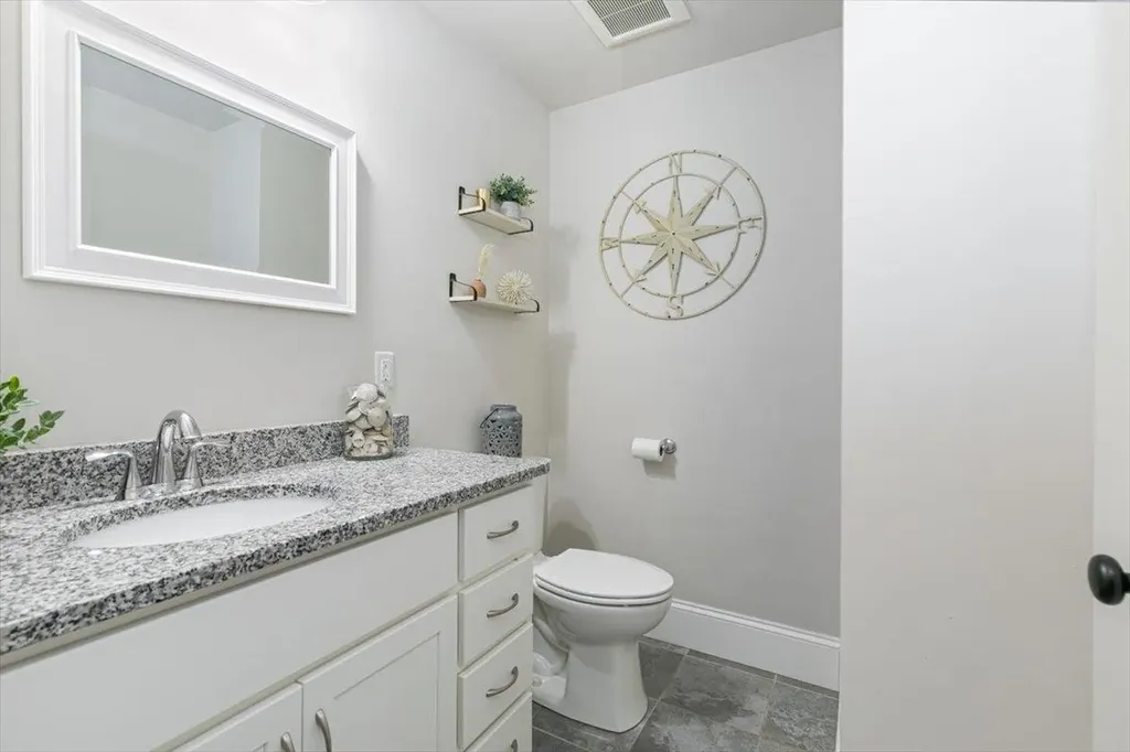 217 S Main Street Seabrook NH 03874