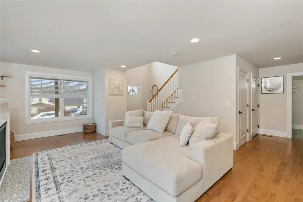 217 S Main Street Seabrook NH 03874