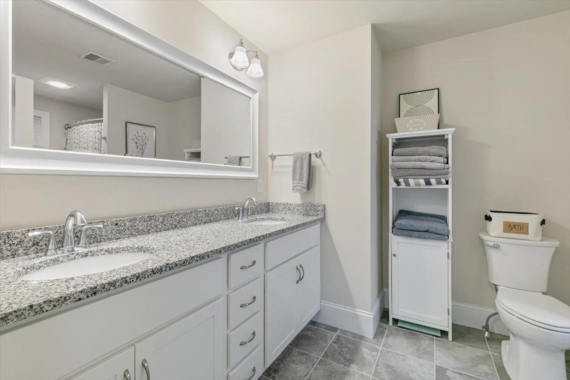 217 S Main Street Seabrook NH 03874