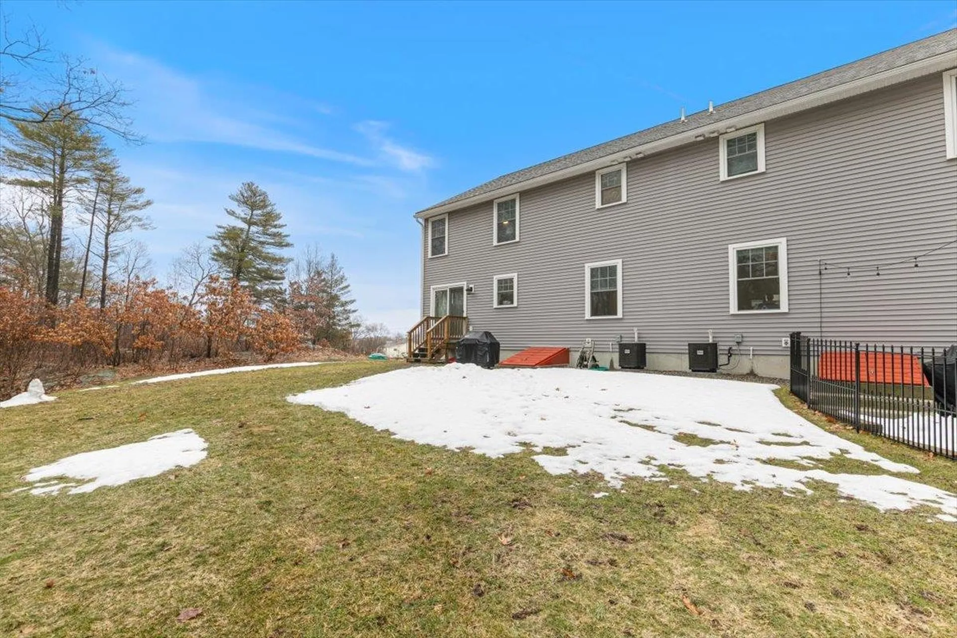 217 S Main Street Seabrook NH 03874