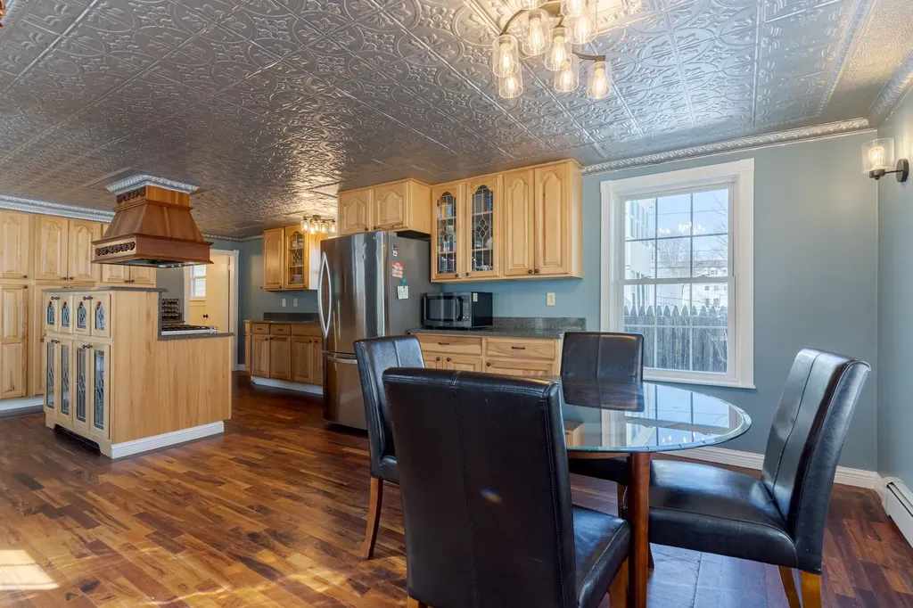 8 Park Avenue Saco ME 04072