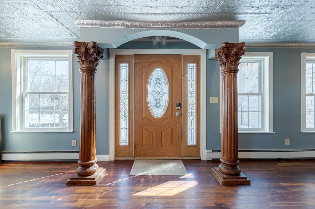 8 Park Avenue Saco ME 04072