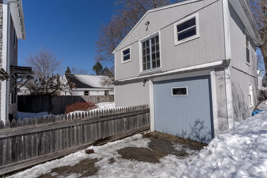 8 Park Avenue Saco ME 04072