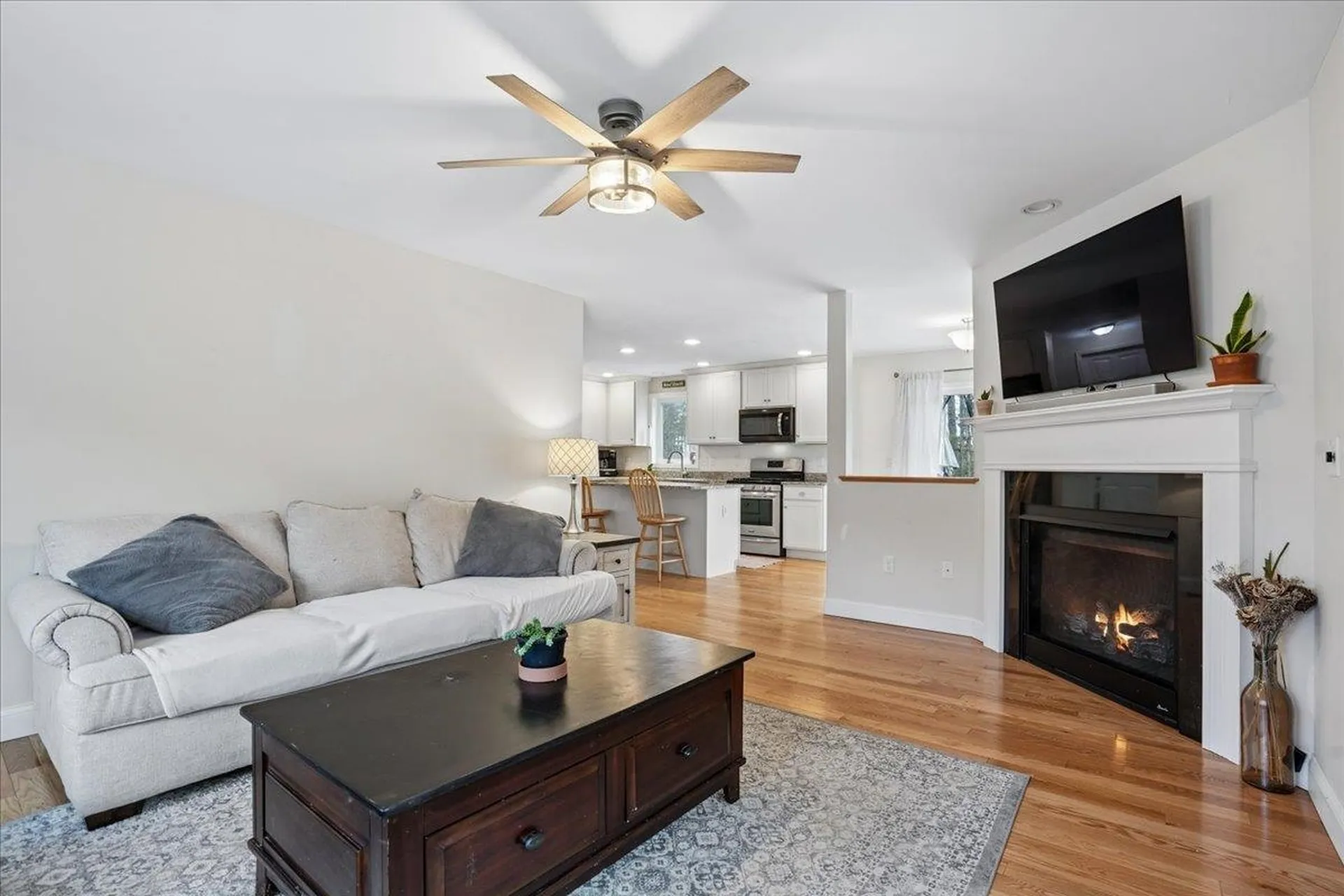 36 Dow Road Mont Vernon NH 03057