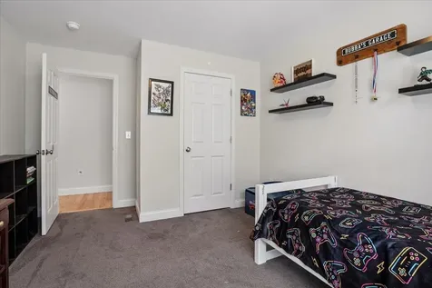36 Dow Road Mont Vernon NH 03057