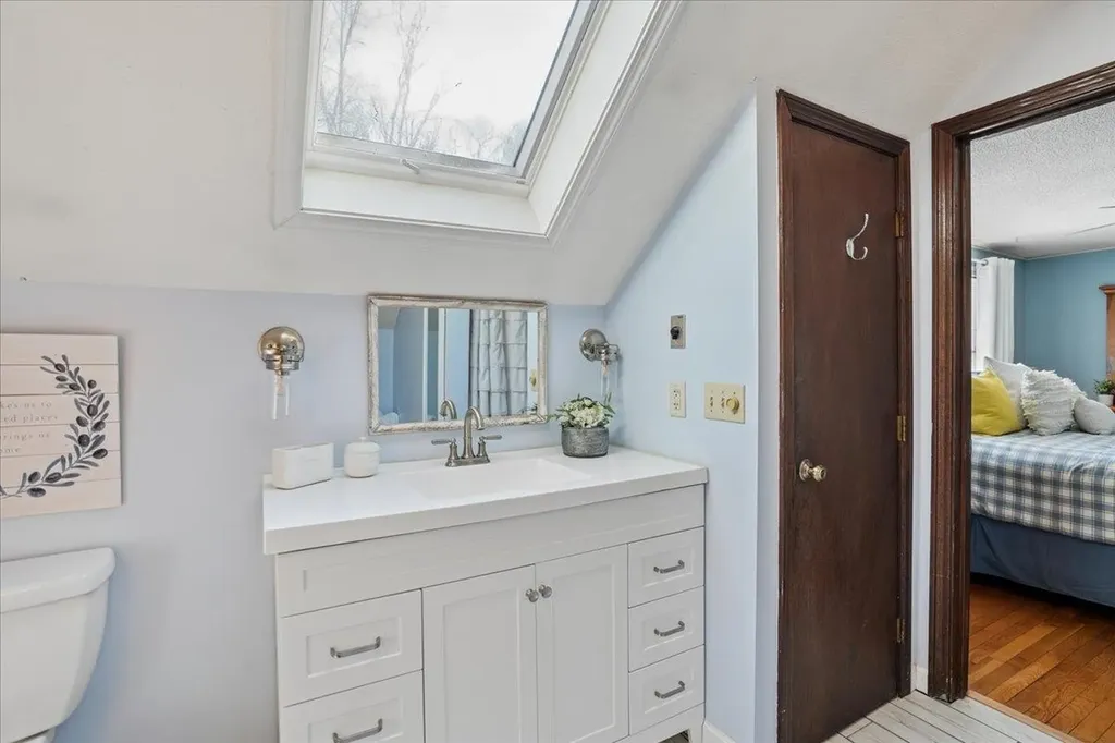 6 Maple Drive Bedford NH 03110