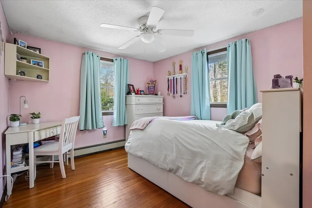 6 Maple Drive Bedford NH 03110