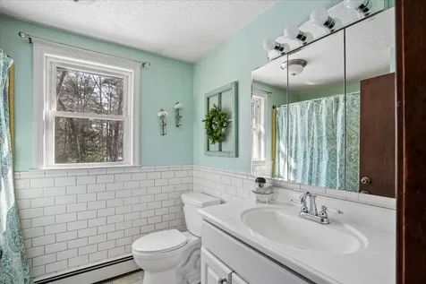 6 Maple Drive Bedford NH 03110