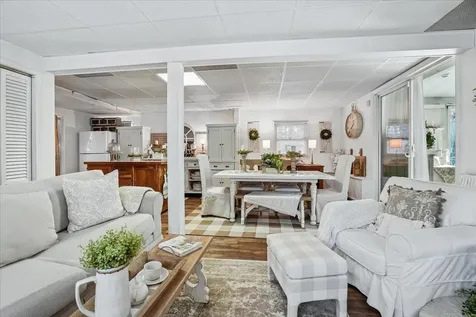 6 Maple Drive Bedford NH 03110