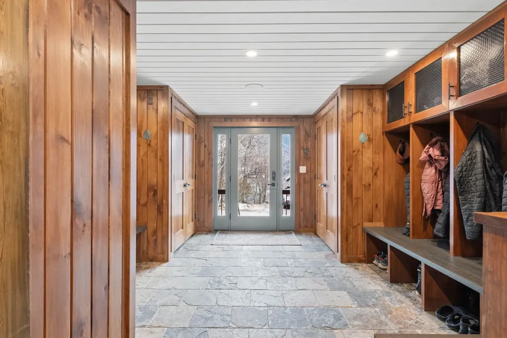 68 Flume Road Lincoln NH 03251