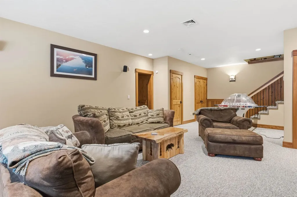172 South Peak Road Lincoln NH 03251