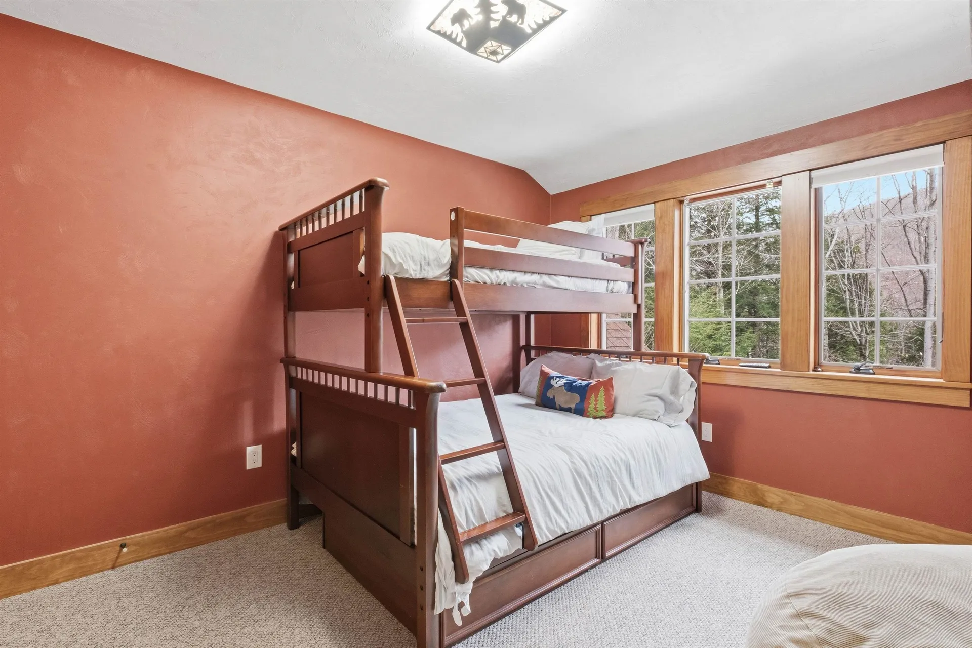 172 South Peak Road Lincoln NH 03251