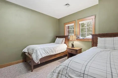 172 South Peak Road Lincoln NH 03251