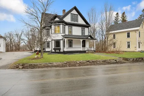 69 Main Street Colebrook NH 03576