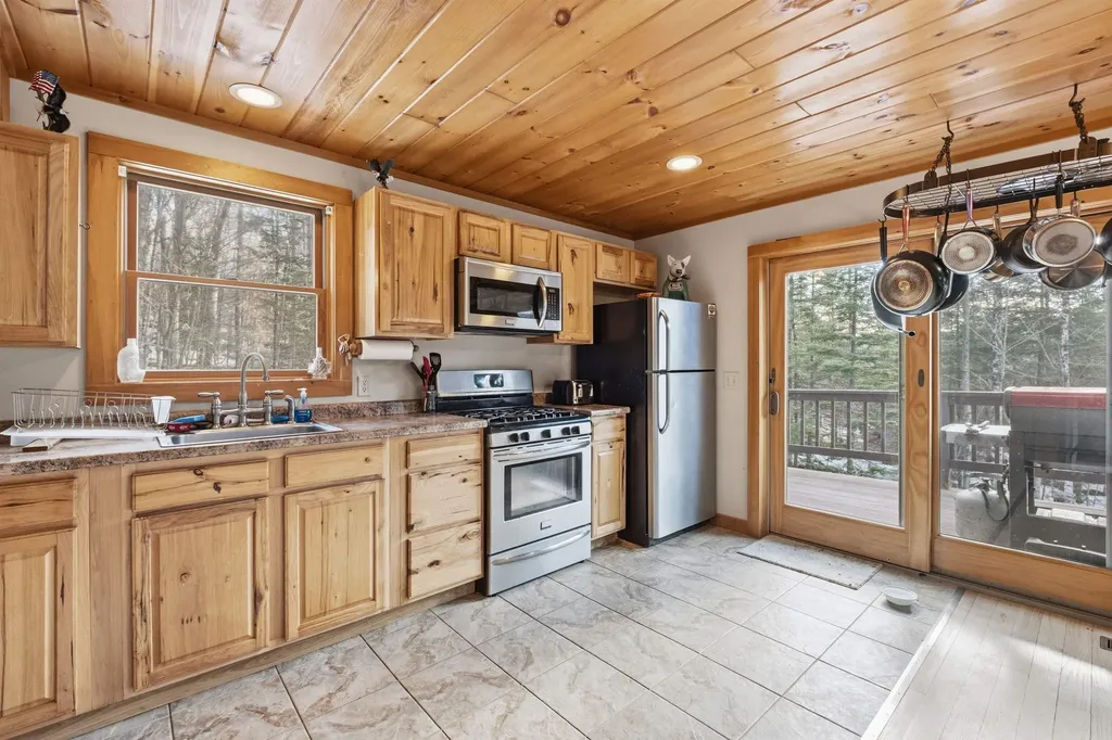 26 Doetown Road Ellsworth NH 03266