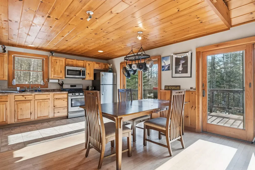 26 Doetown Road Ellsworth NH 03266