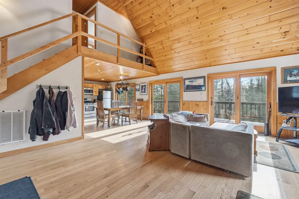 26 Doetown Road Ellsworth NH 03266