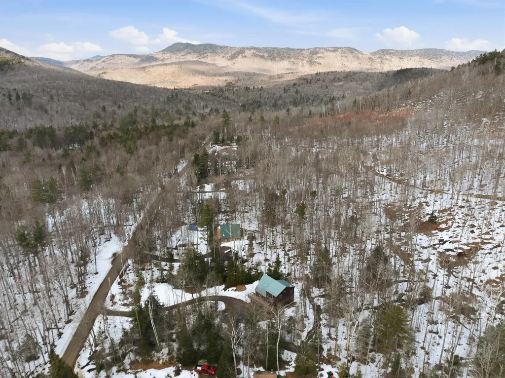 26 Doetown Road Ellsworth NH 03266