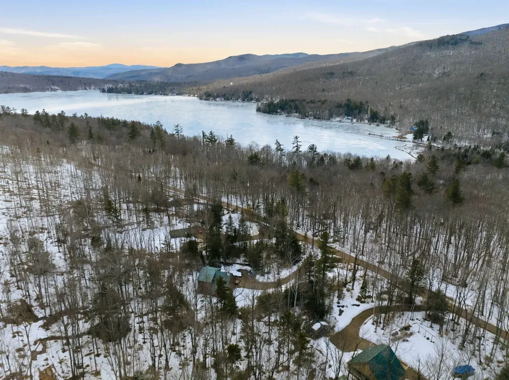 26 Doetown Road Ellsworth NH 03266