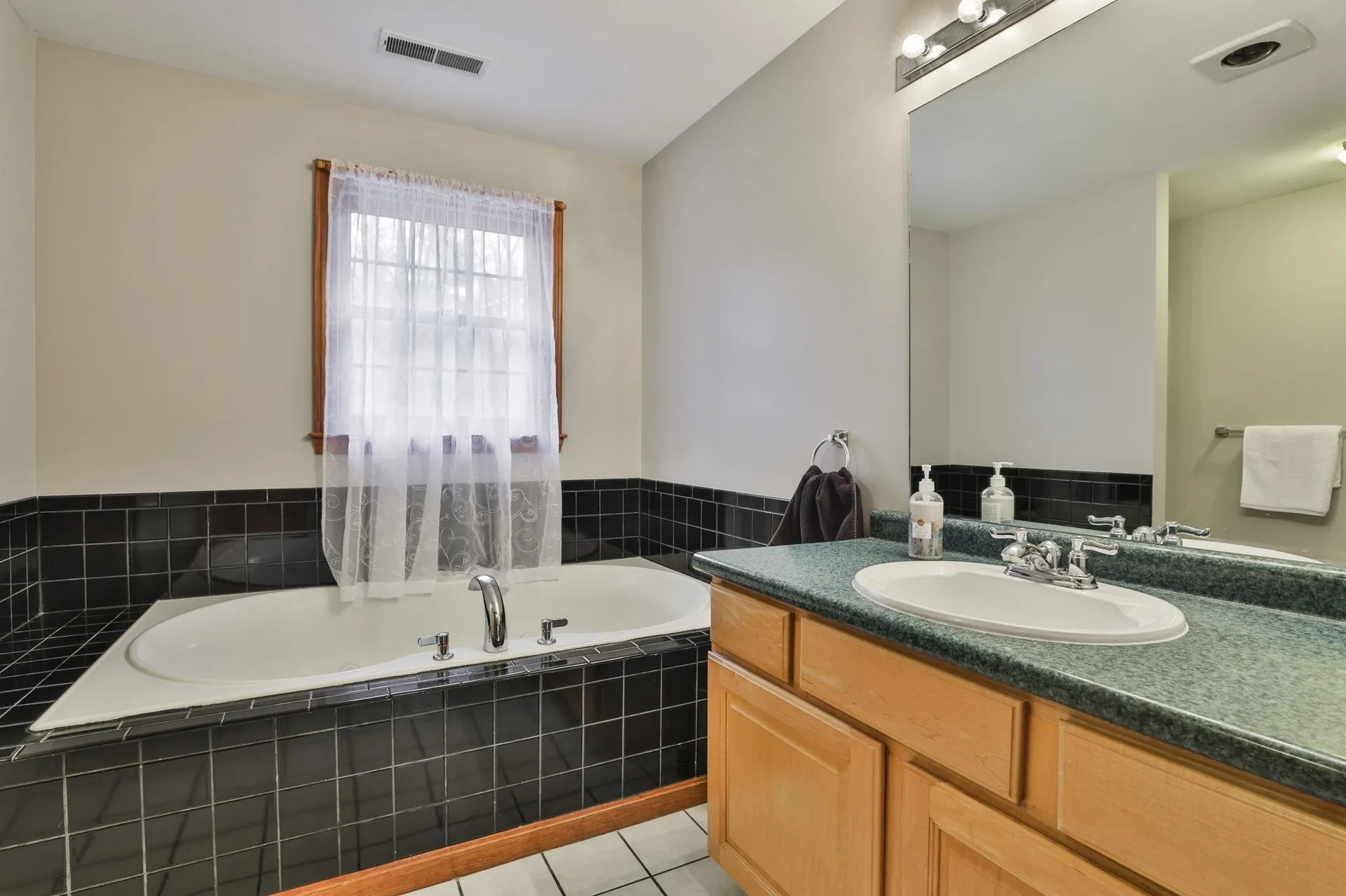 41 Dupaw Gould Road Brookline NH 03033