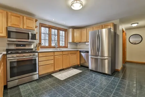 41 Dupaw Gould Road Brookline NH 03033