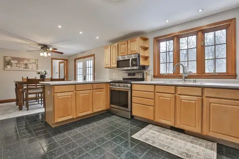 41 Dupaw Gould Road Brookline NH 03033