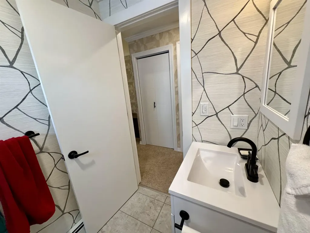 8 Labrecque Street Lincoln NH 03251