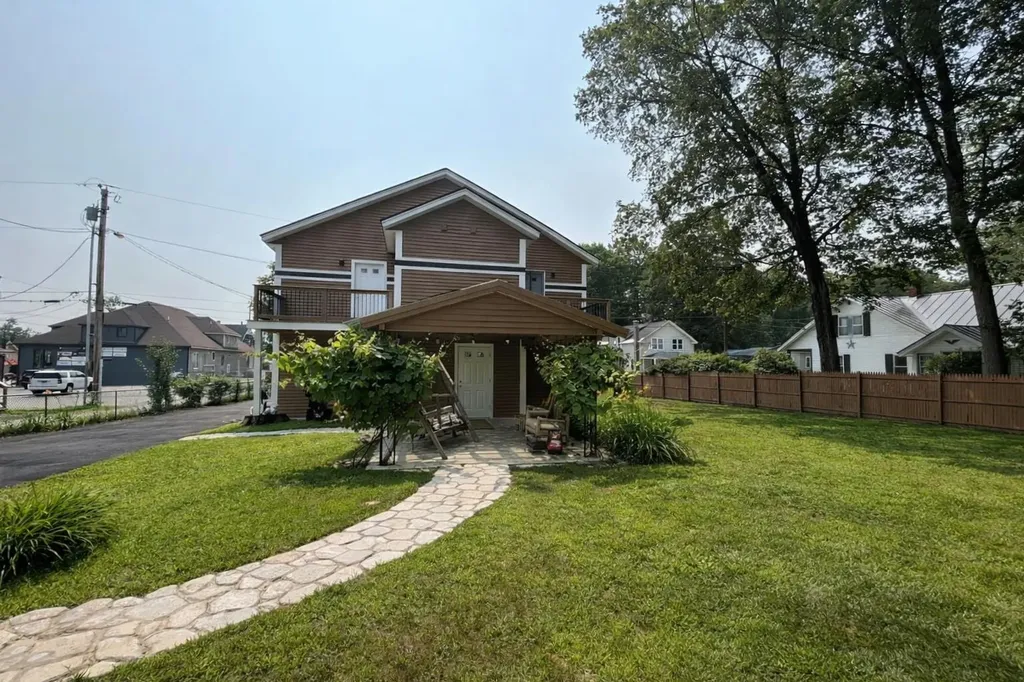 8 Labrecque Street Lincoln NH 03251