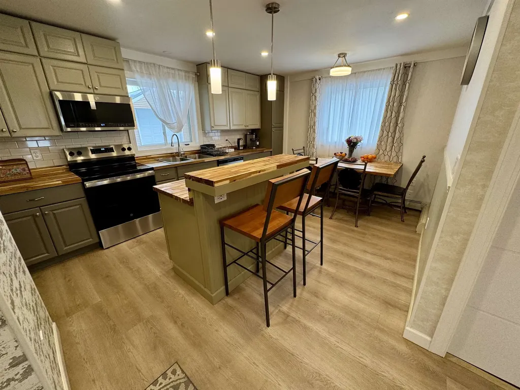 8 Labrecque Street Lincoln NH 03251