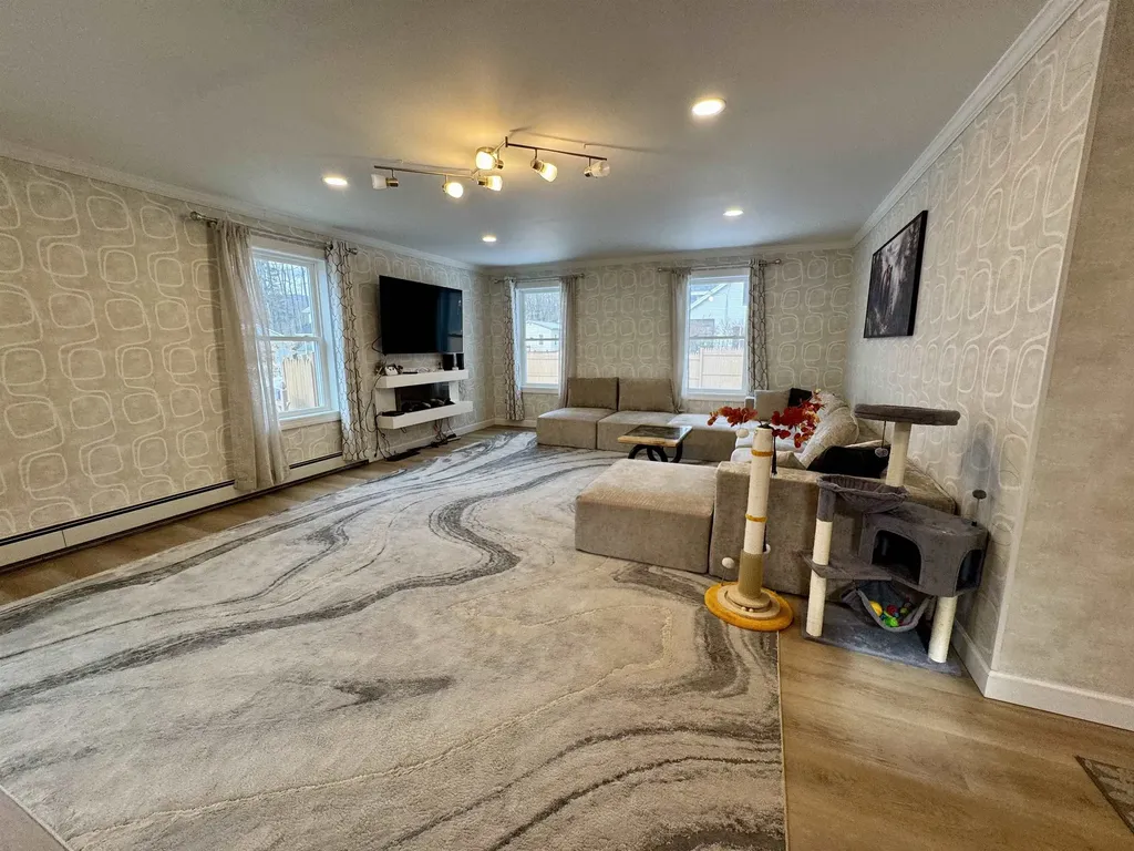 8 Labrecque Street Lincoln NH 03251