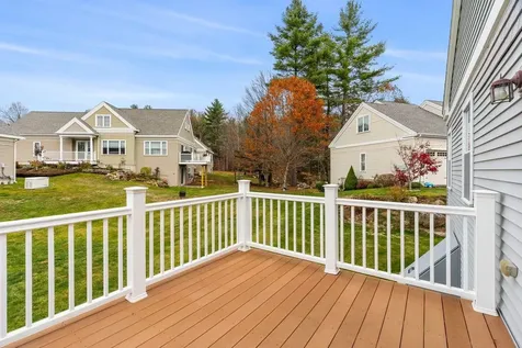 12 Mill Pond Road Brentwood NH 03833