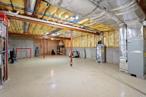 12 Mill Pond Road Brentwood NH 03833