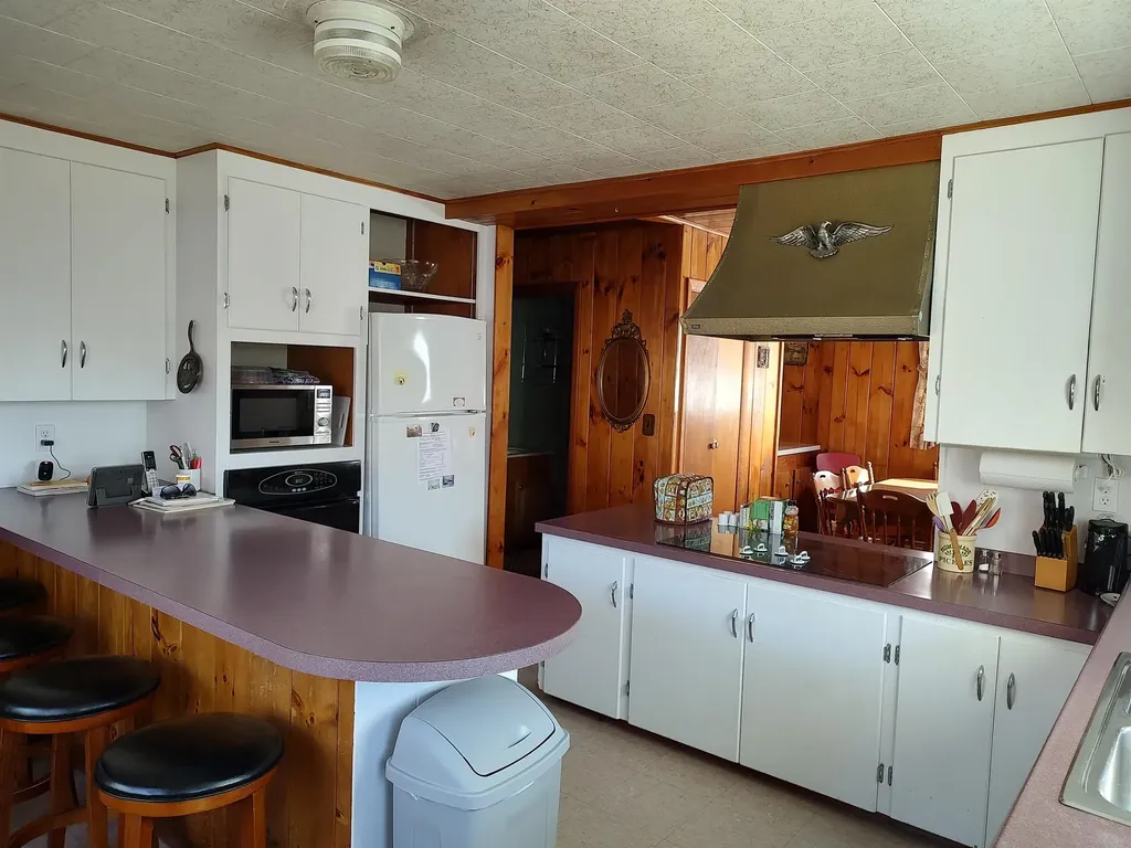 8354 Vt Route 12 Barnard VT 05031