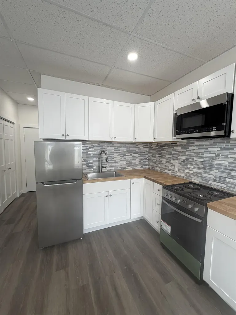 158 Main Street Ludlow VT 05149
