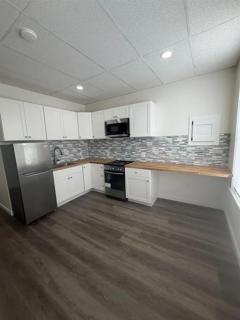 158 Main Street Ludlow VT 05149